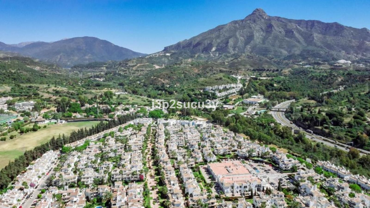 Appartement te koop in Nueva Andalucía | 3 slaapkamers H5390587