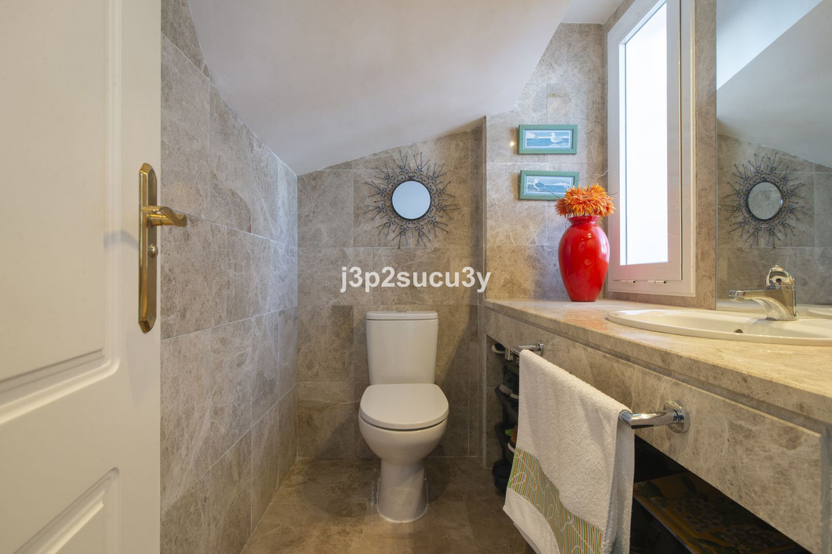 Appartement te koop in Nueva Andalucía | 3 slaapkamers H5390587
