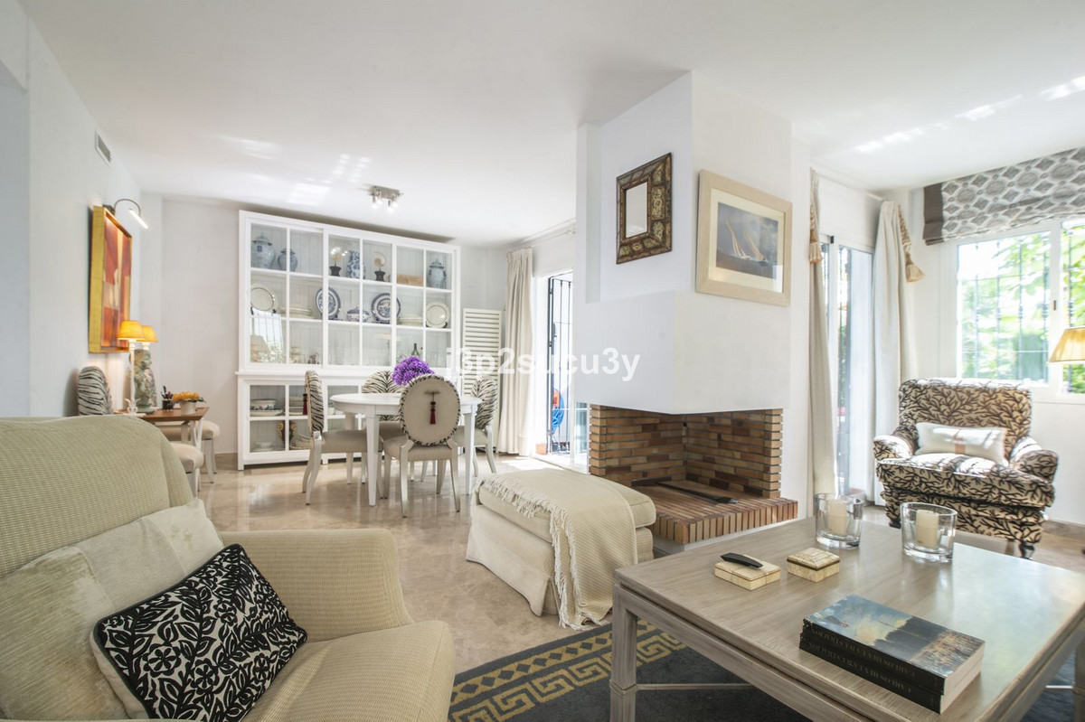 Appartement te koop in Nueva Andalucía | 3 slaapkamers H5390587