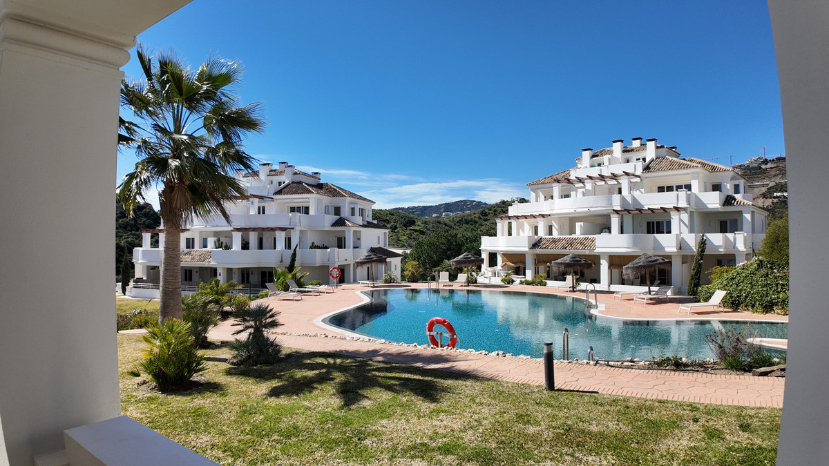Appartement te koop in Nueva Andalucía | 2 slaapkamers H5391472