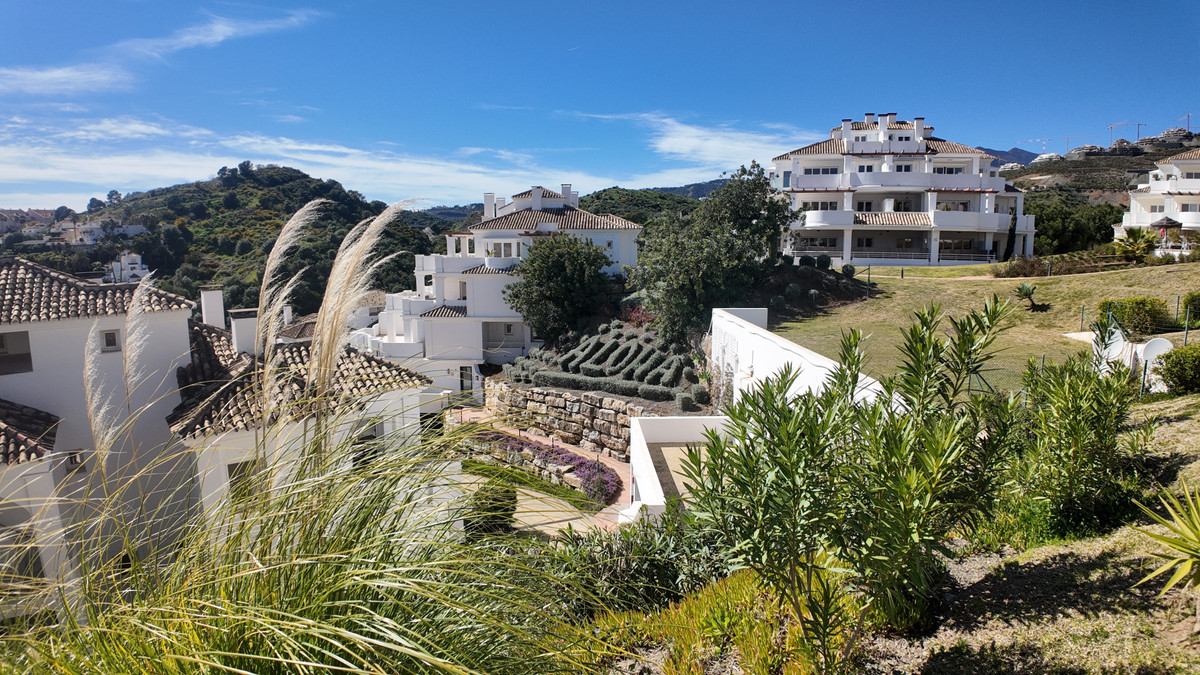 Appartement te koop in Nueva Andalucía | 2 slaapkamers H5391472