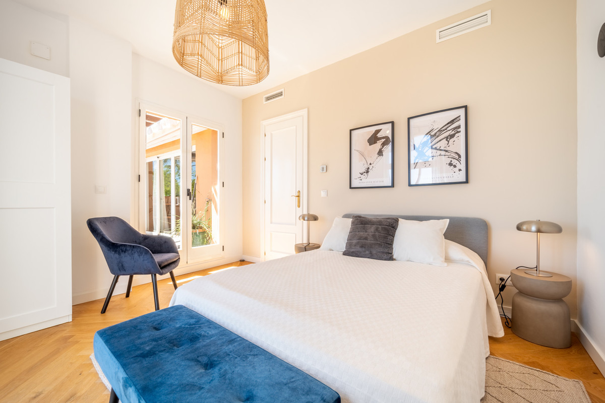 Appartement te koop in Nueva Andalucía | 3 slaapkamers H5391568