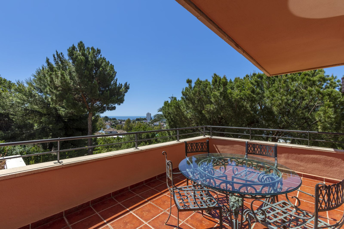 Appartement te koop in Nueva Andalucía | 3 slaapkamers H5393158