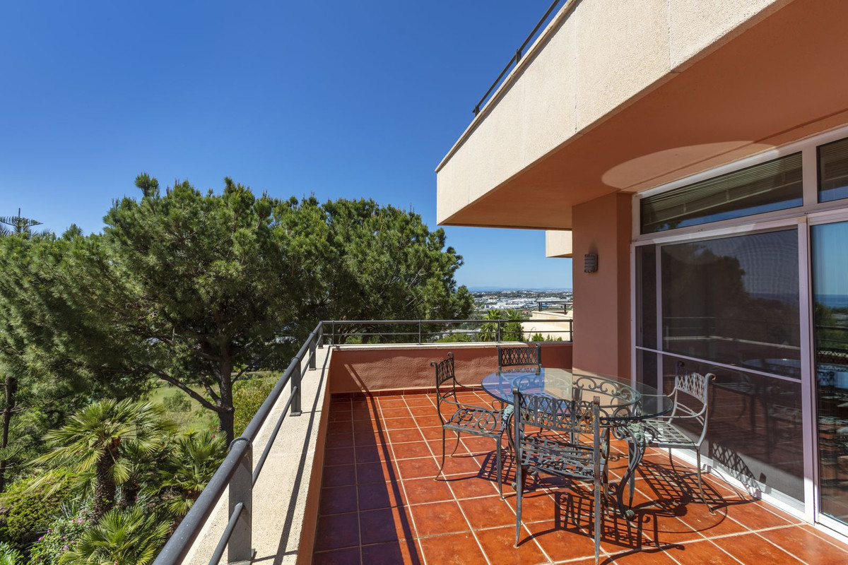 Appartement te koop in Nueva Andalucía | 3 slaapkamers H5393158