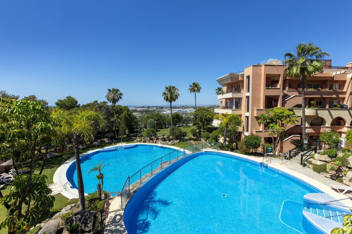 Appartement te koop in Nueva Andalucía | 3 slaapkamers H5393158