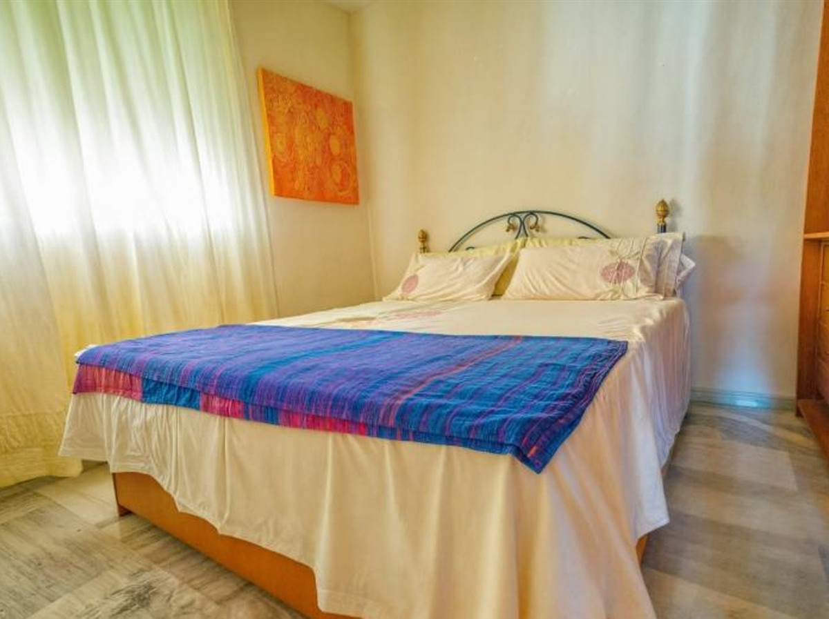 Appartement te koop in Nueva Andalucía | 1 slaapkamers H5395255