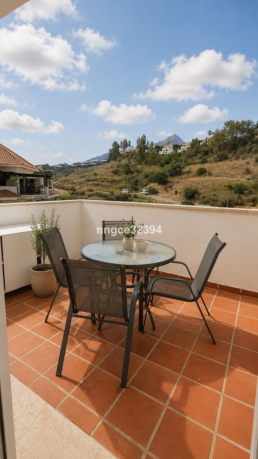Appartement te koop in Nueva Andalucía | 3 slaapkamers H5396692