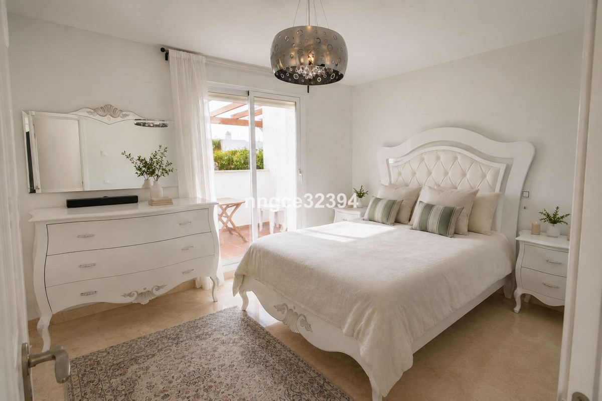 Appartement te koop in Nueva Andalucía | 3 slaapkamers H5396692