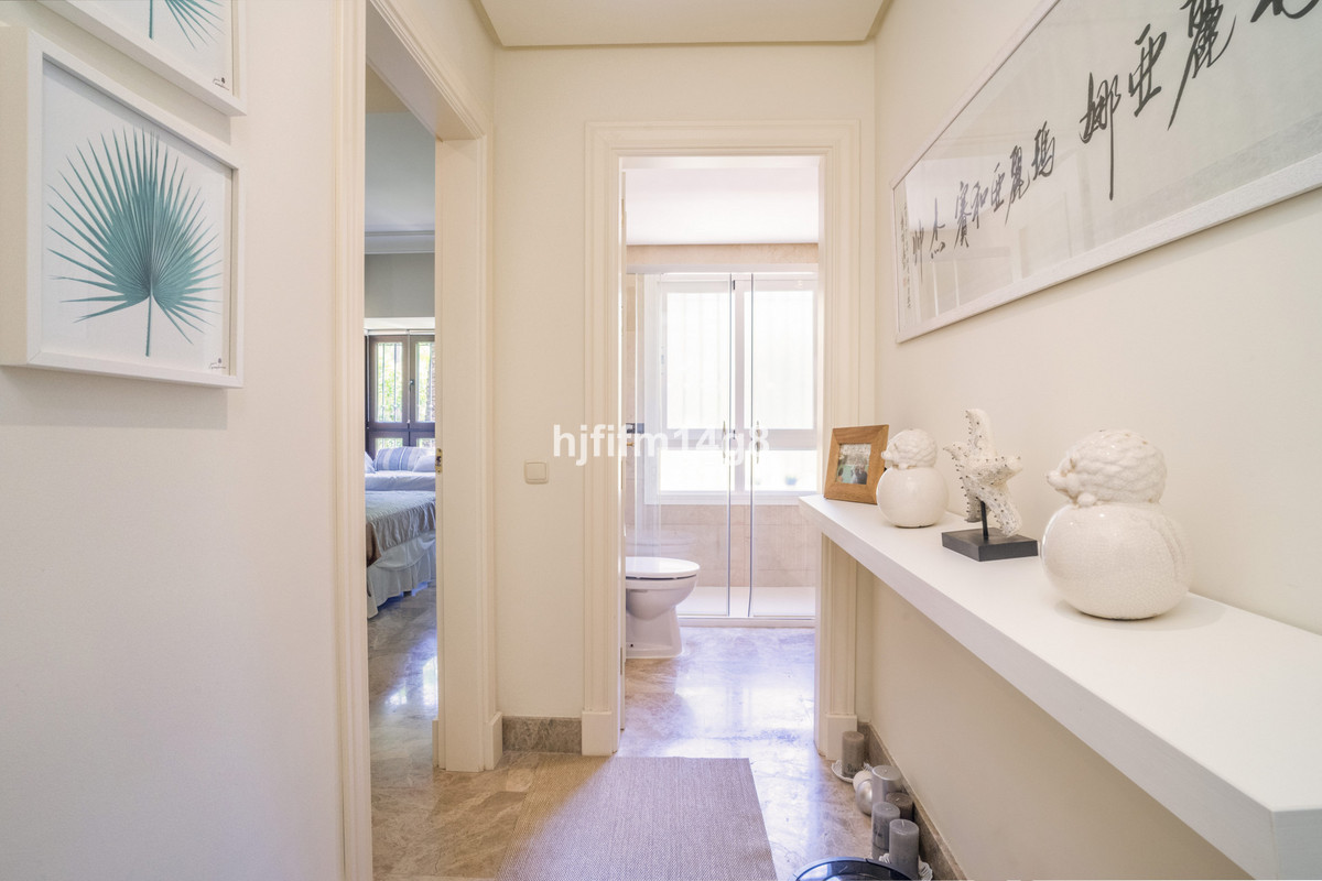 Appartement te koop in Nueva Andalucía | 3 slaapkamers H5396758