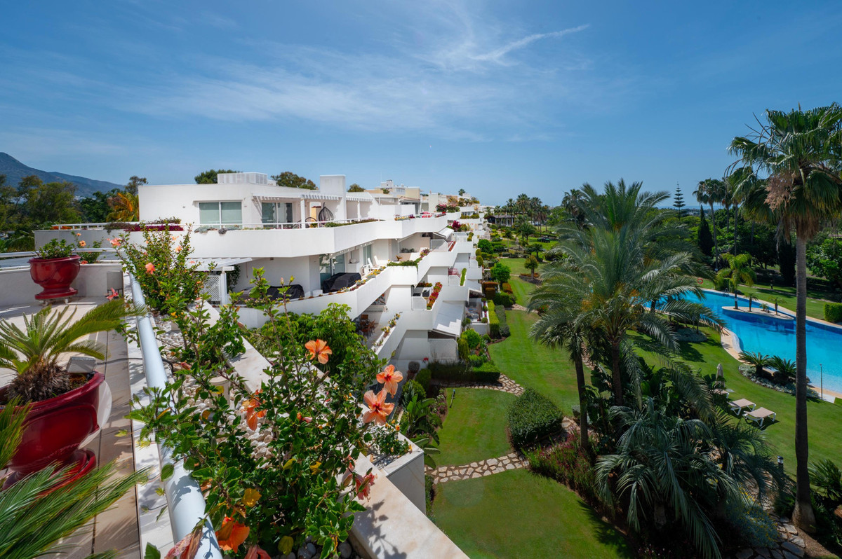 Appartement te koop in Nueva Andalucía | 4 slaapkamers H5396830