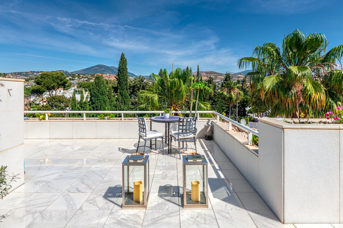 Appartement te koop in Nueva Andalucía | 4 slaapkamers H5396830