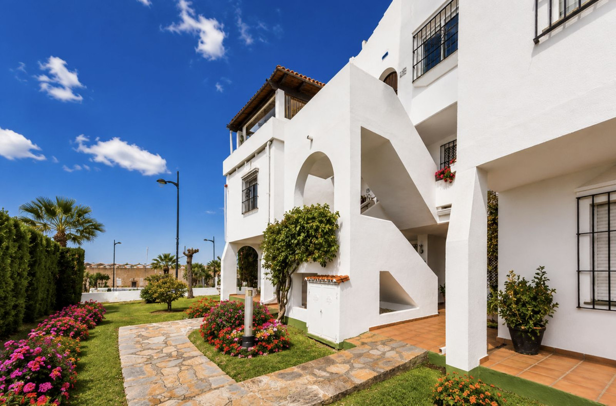 Appartement te koop in Nueva Andalucía | 3 slaapkamers H5397625