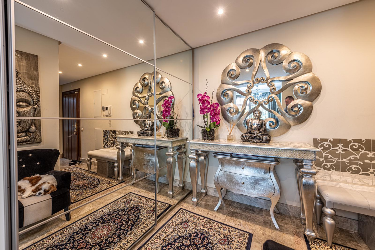 Appartement te koop in Nueva Andalucía | 2 slaapkamers H5399737
