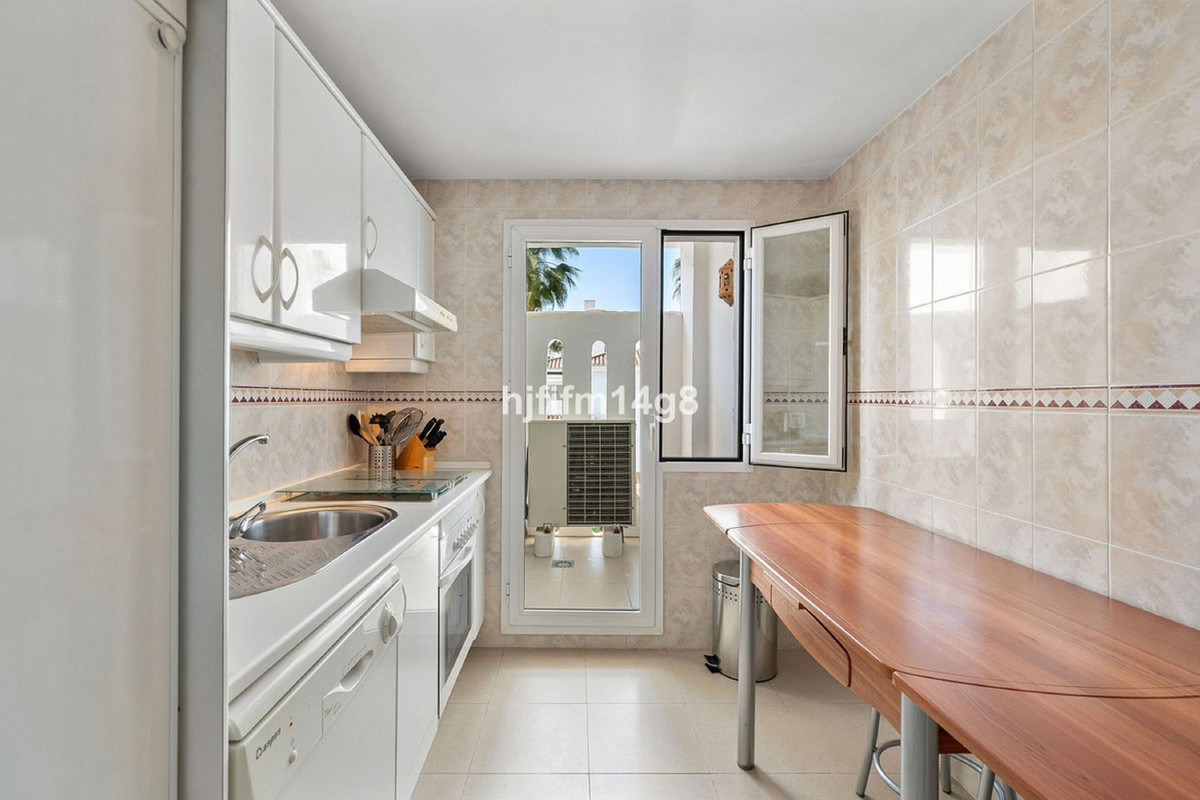 Appartement te koop in Nueva Andalucía | 1 slaapkamers H5399746