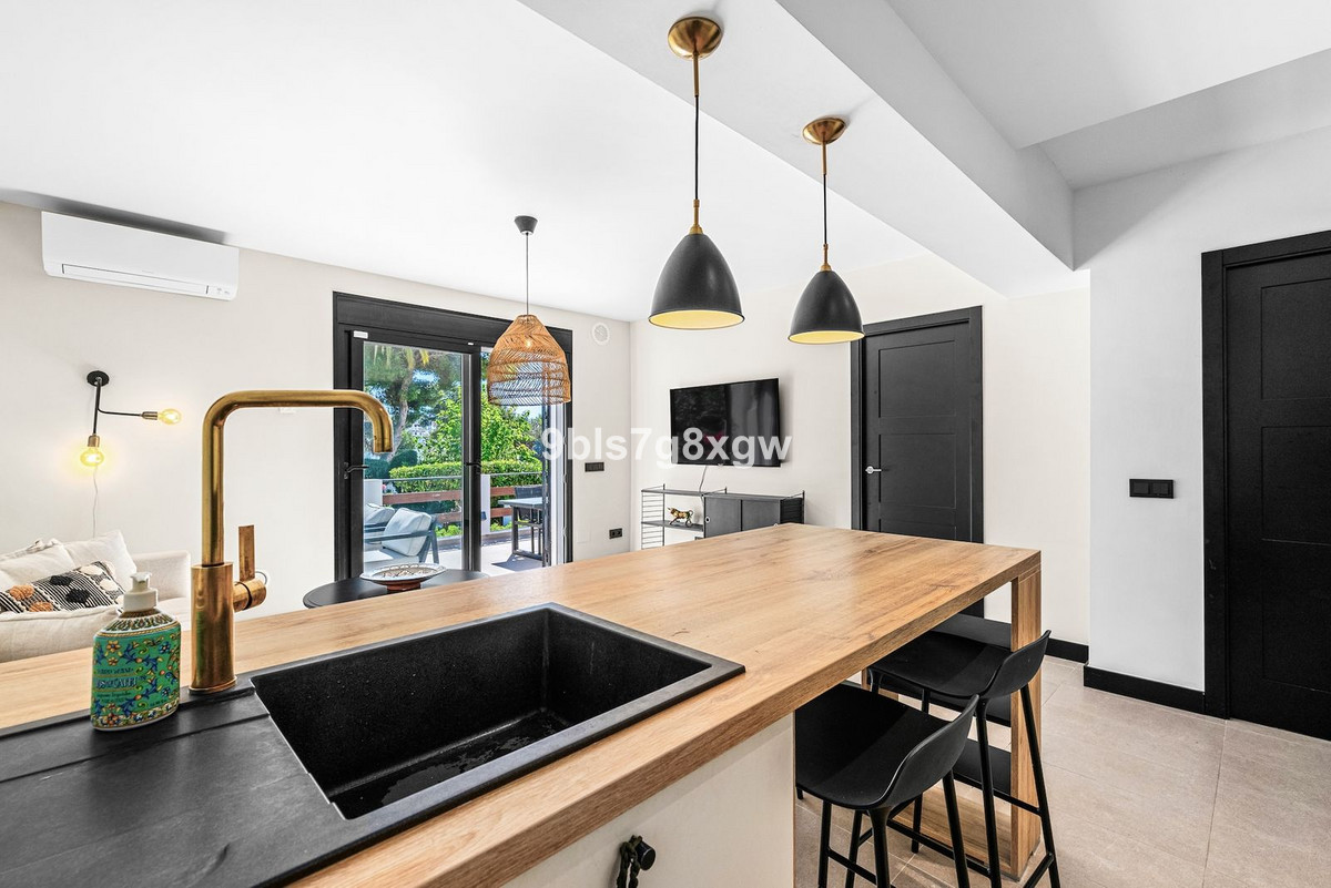 Appartement te koop in Nueva Andalucía | 2 slaapkamers H5399758