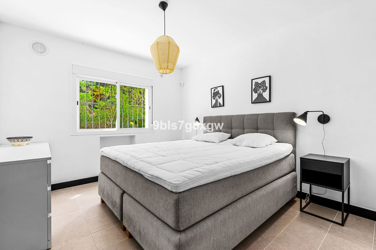 Appartement te koop in Nueva Andalucía | 2 slaapkamers H5399758