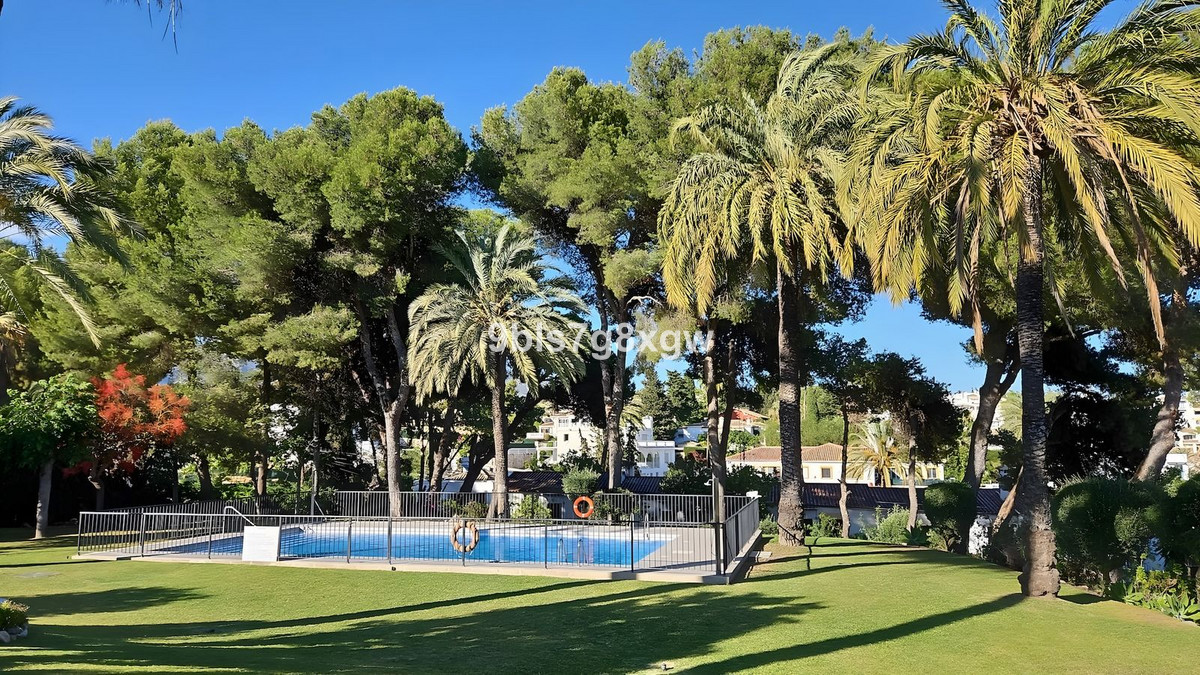 Appartement te koop in Nueva Andalucía | 2 slaapkamers H5399758