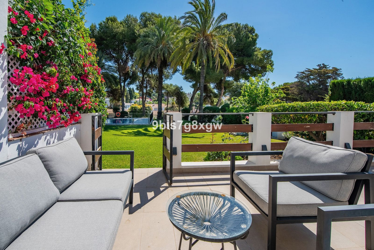 Appartement te koop in Nueva Andalucía | 2 slaapkamers H5399758