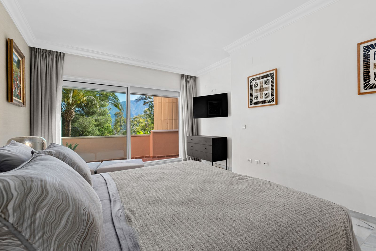 Appartement te koop in Nueva Andalucía | 3 slaapkamers H5399809