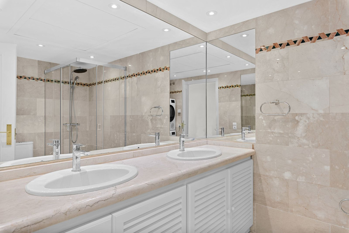 Appartement te koop in Nueva Andalucía | 3 slaapkamers H5399809