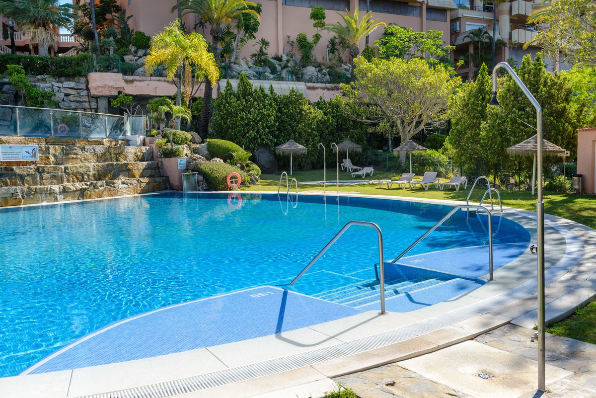 Appartement te koop in Nueva Andalucía | 3 slaapkamers H5399809