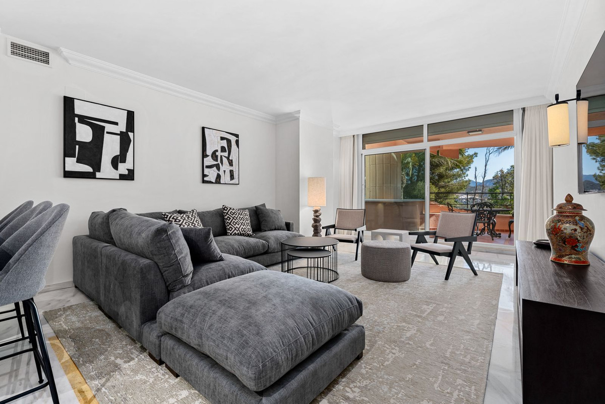 Appartement te koop in Nueva Andalucía | 3 slaapkamers H5399809