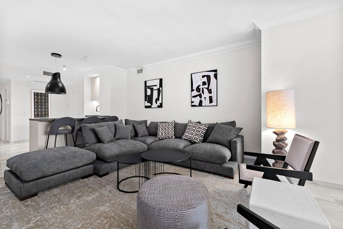 Appartement te koop in Nueva Andalucía | 3 slaapkamers H5399809