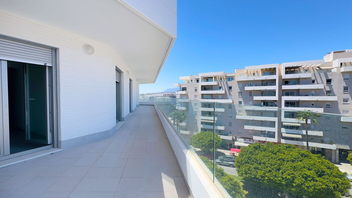 Appartement te koop in Nueva Andalucía | 3 slaapkamers H5401054