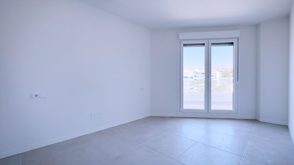 Appartement te koop in Nueva Andalucía | 3 slaapkamers H5401054