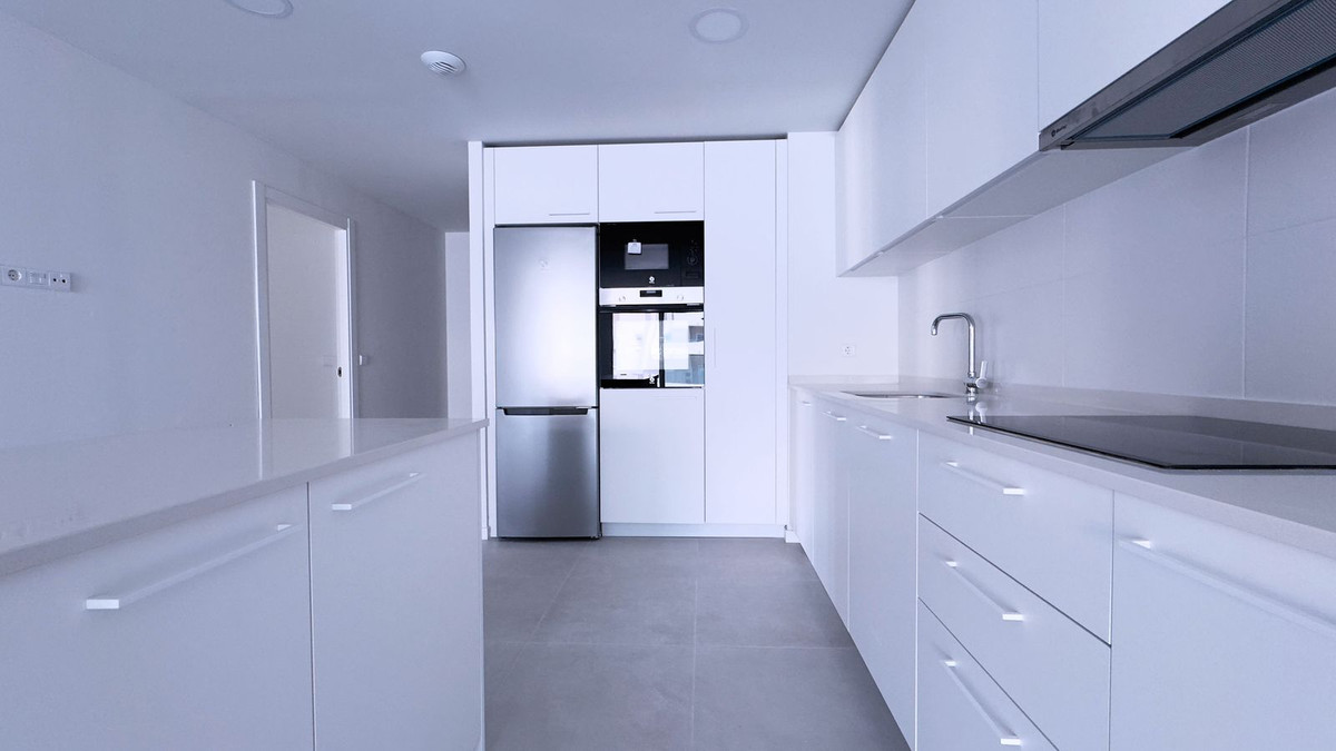 Appartement te koop in Nueva Andalucía | 3 slaapkamers H5401054