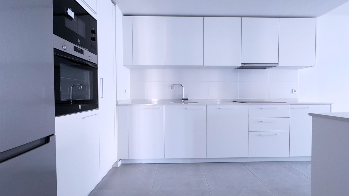 Appartement te koop in Nueva Andalucía | 3 slaapkamers H5401054