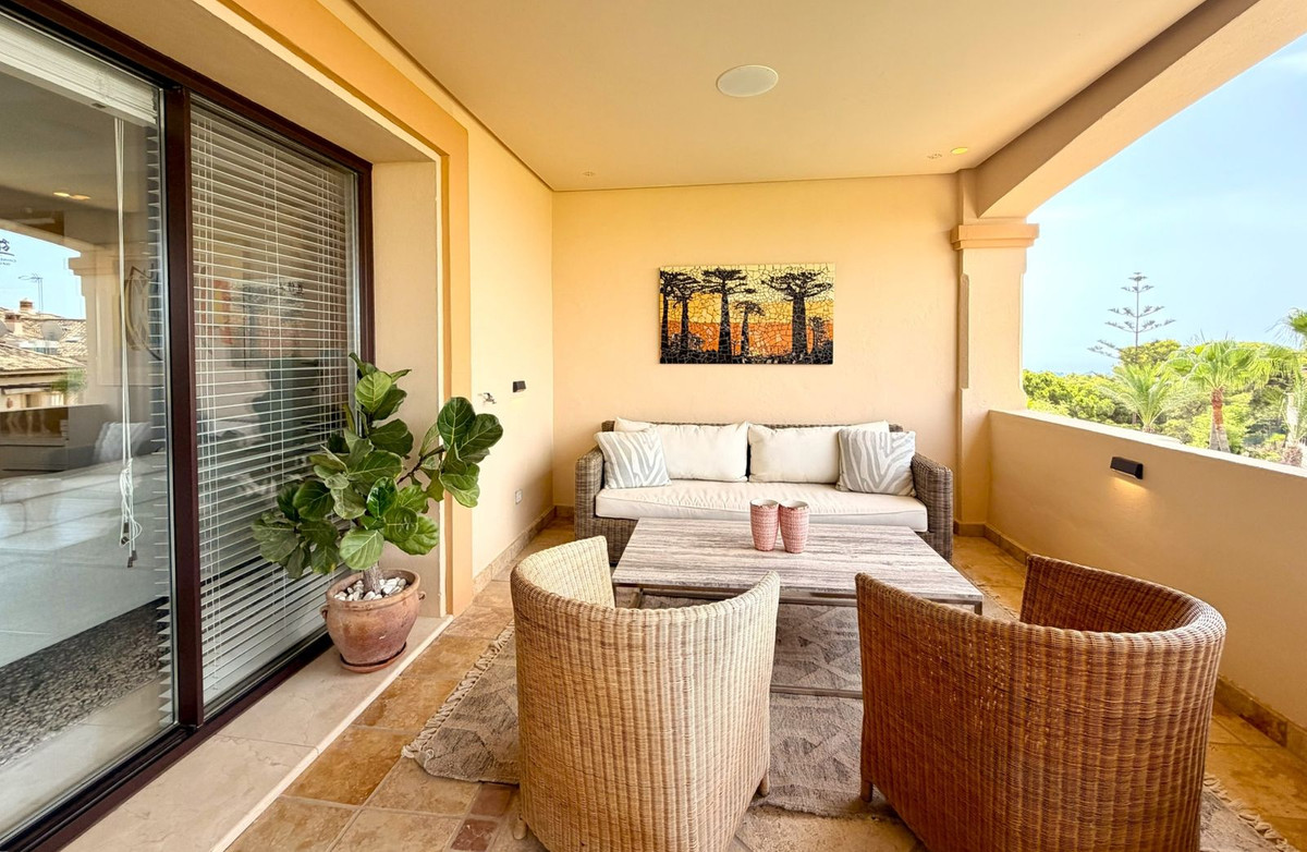 Appartement te koop in Nueva Andalucía | 4 slaapkamers H5401237