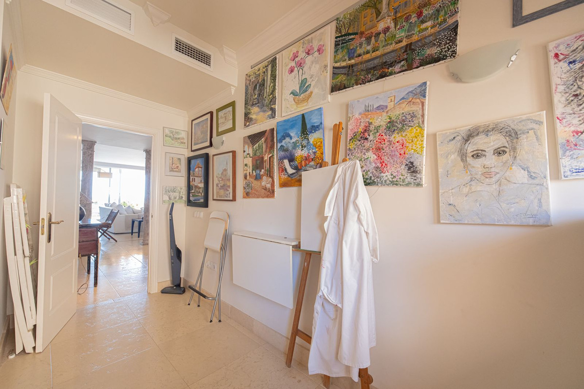 Appartement te koop in Nueva Andalucía | 3 slaapkamers H5402008