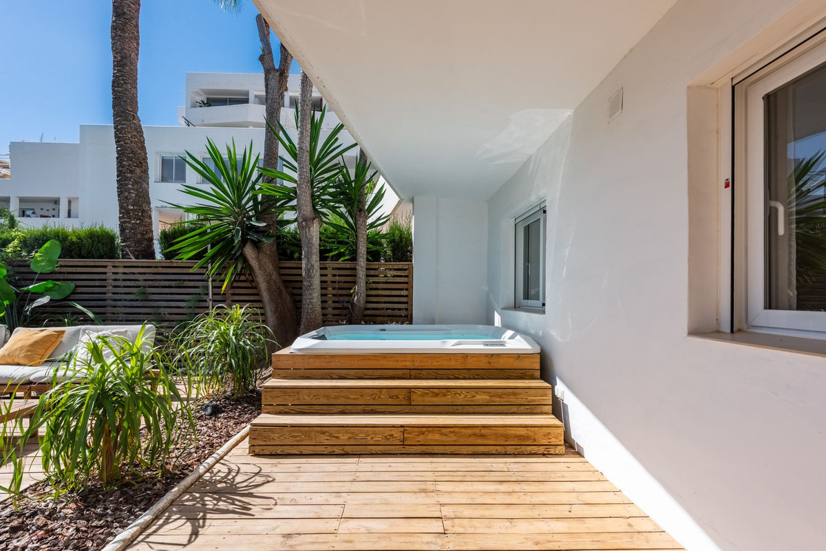 Appartement te koop in Nueva Andalucía | 3 slaapkamers H5402278