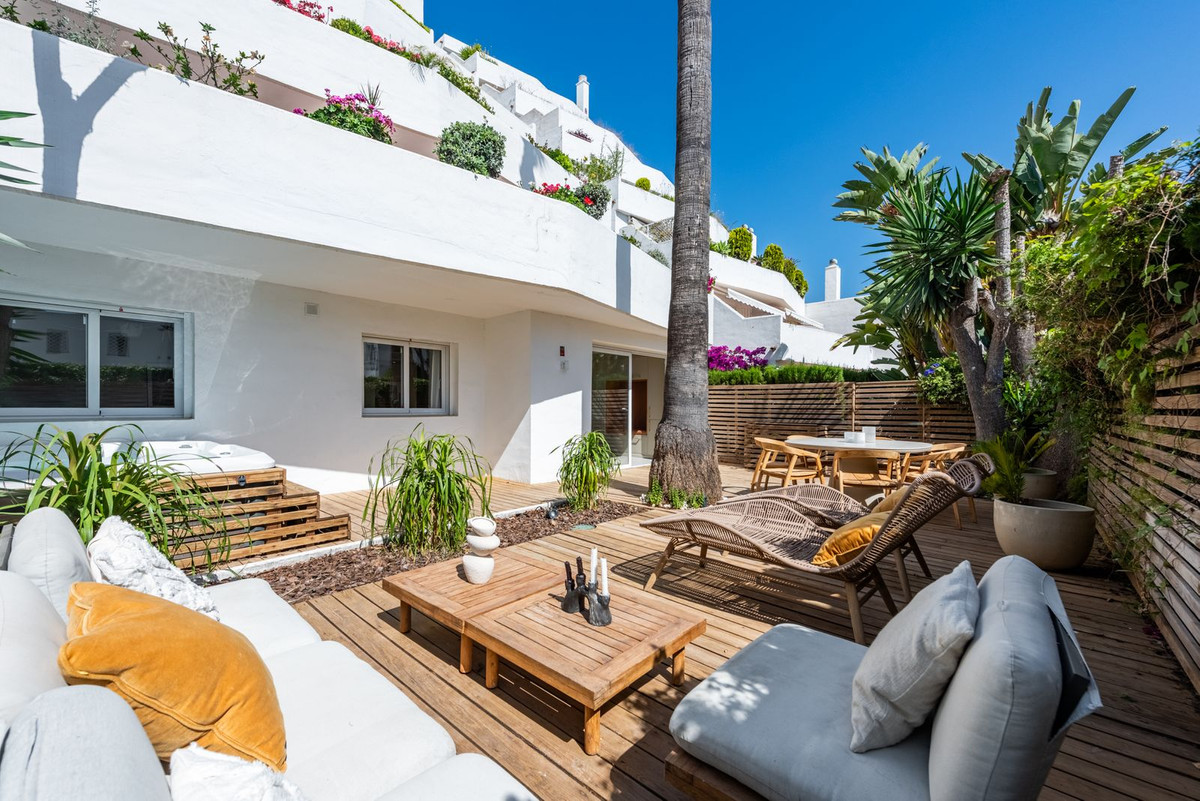 Appartement te koop in Nueva Andalucía | 3 slaapkamers H5402278