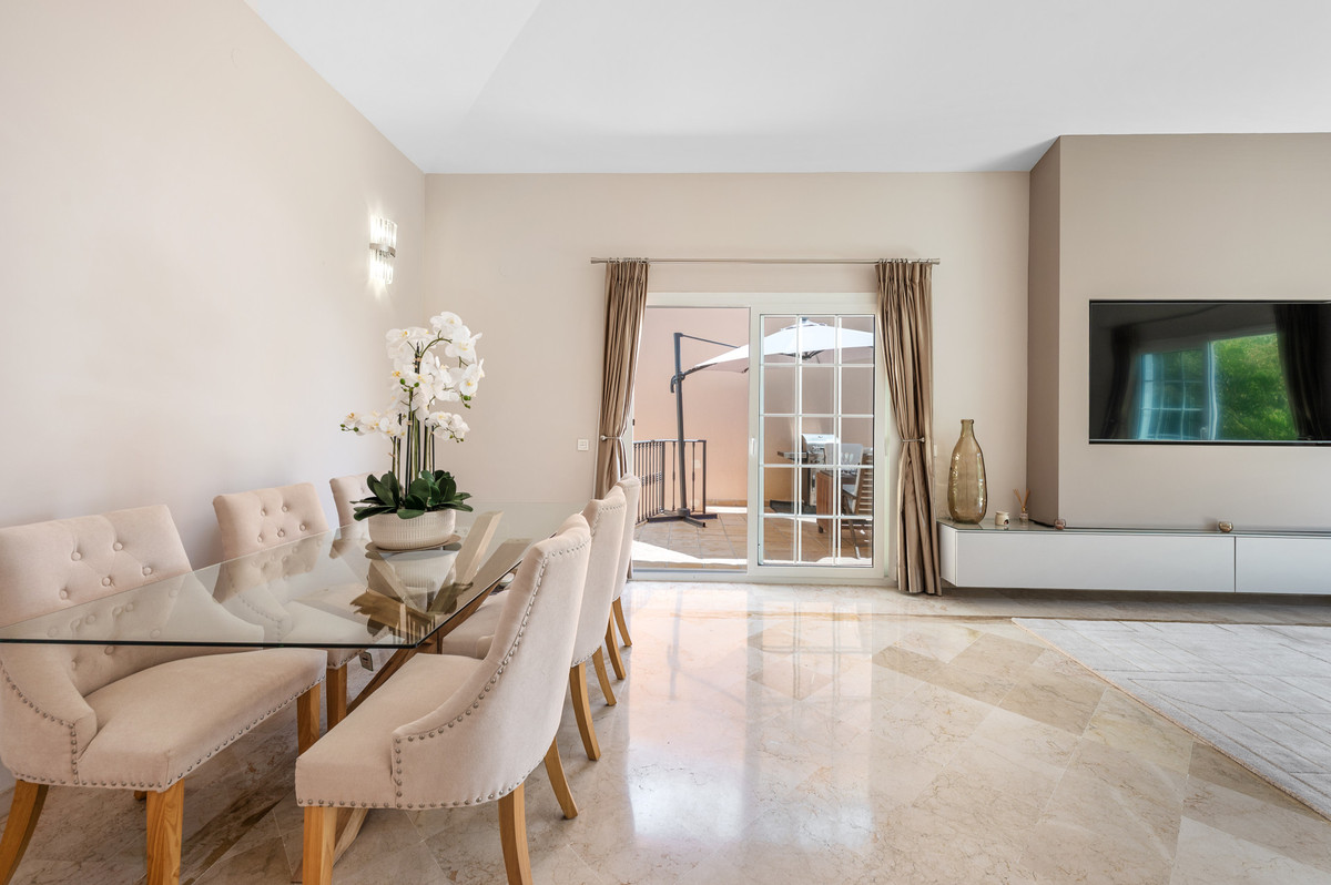 Appartement te koop in Nueva Andalucía | 3 slaapkamers H5406901
