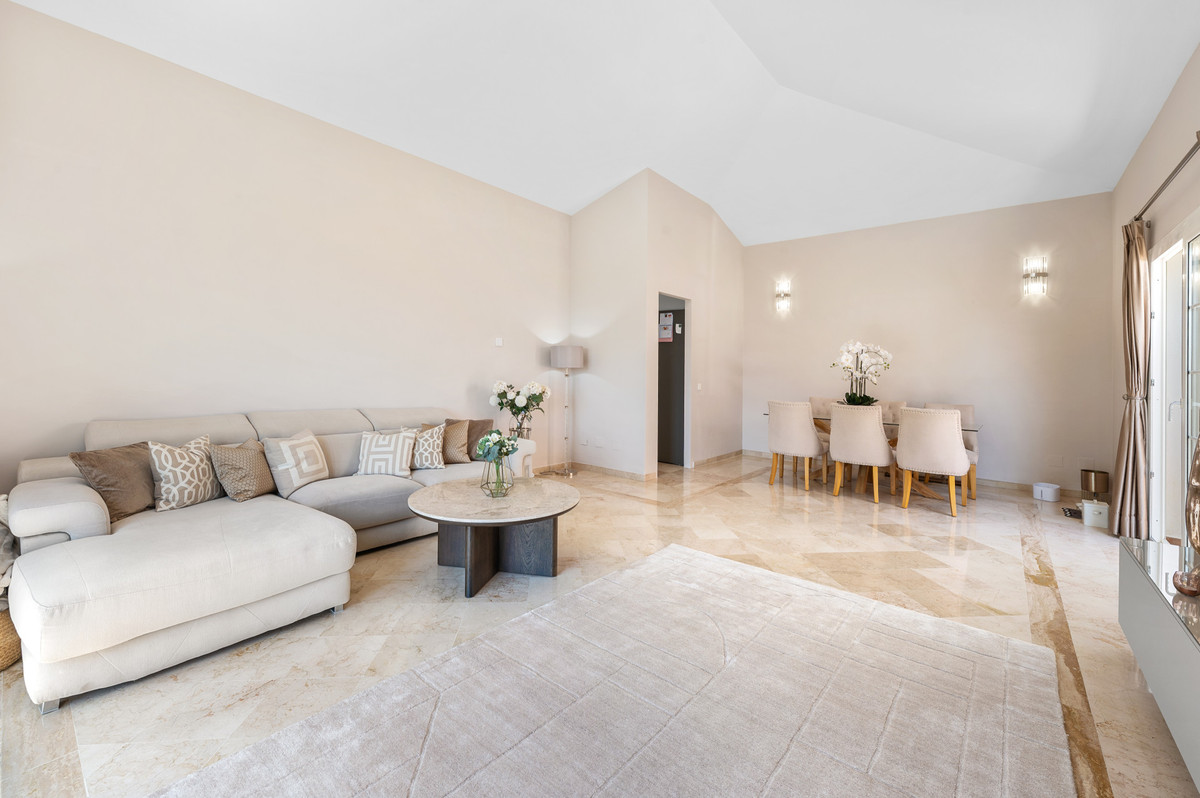 Appartement te koop in Nueva Andalucía | 3 slaapkamers H5406901
