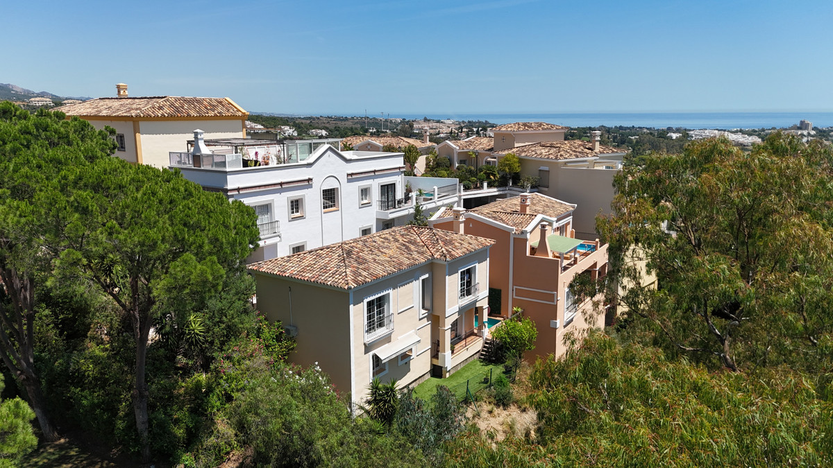 Appartement te koop in Nueva Andalucía | 3 slaapkamers H5406901