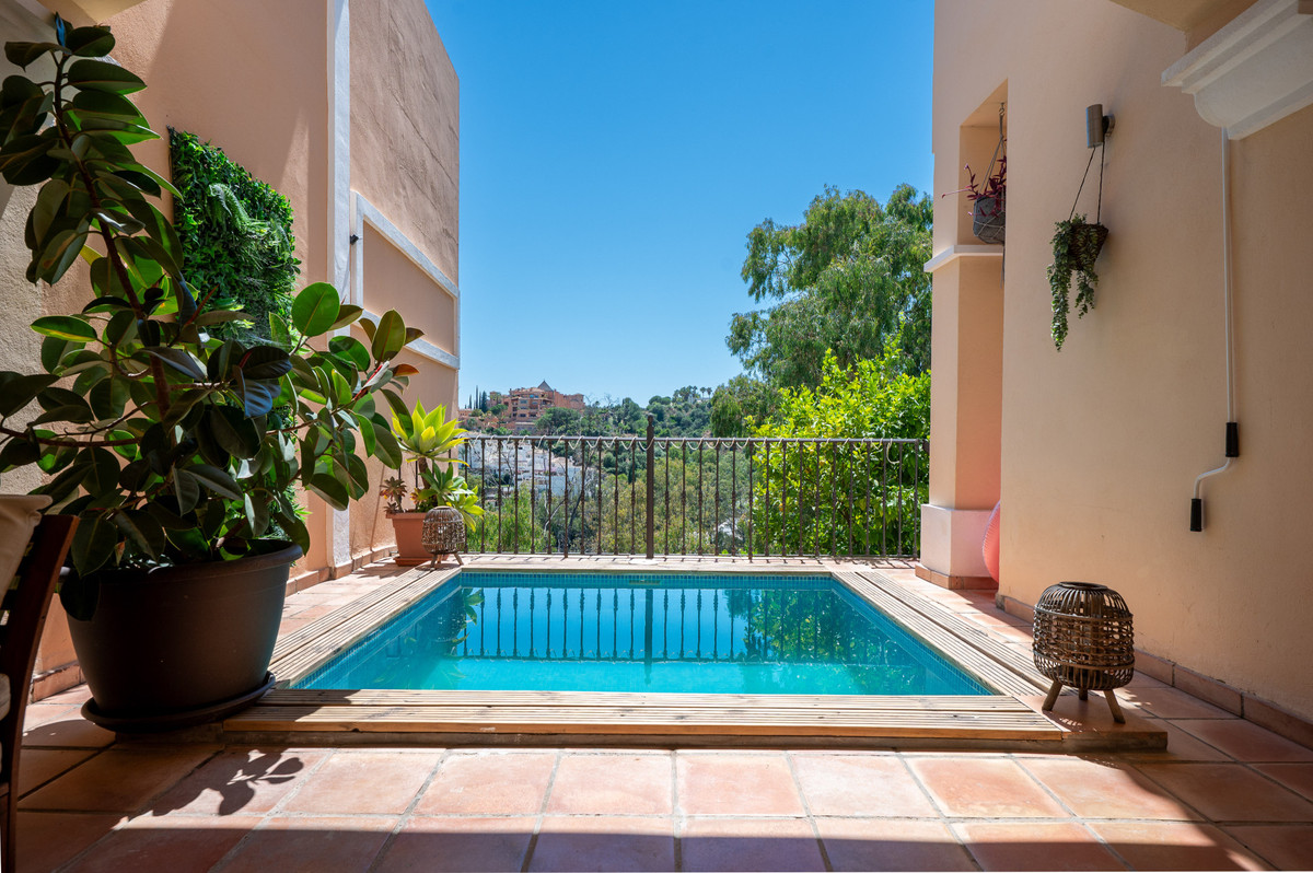 Appartement te koop in Nueva Andalucía | 3 slaapkamers H5406901