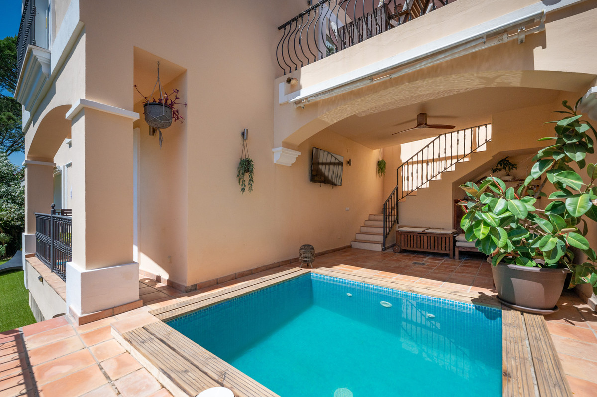 Appartement te koop in Nueva Andalucía | 3 slaapkamers H5406901