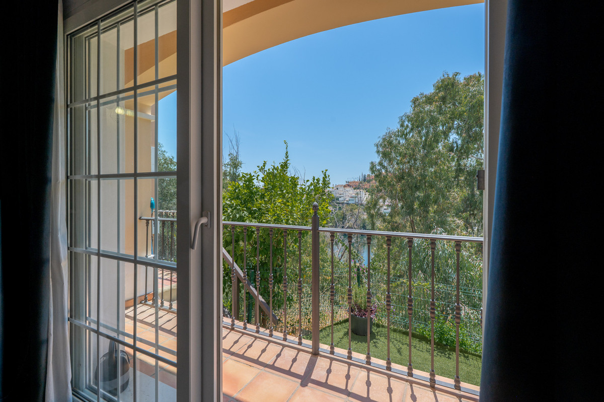 Appartement te koop in Nueva Andalucía | 3 slaapkamers H5406901
