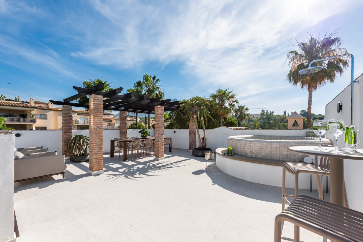 Appartement te koop in Nueva Andalucía | 3 slaapkamers H5406937