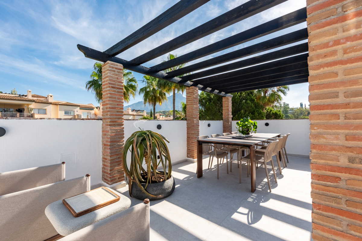 Appartement te koop in Nueva Andalucía | 3 slaapkamers H5406937