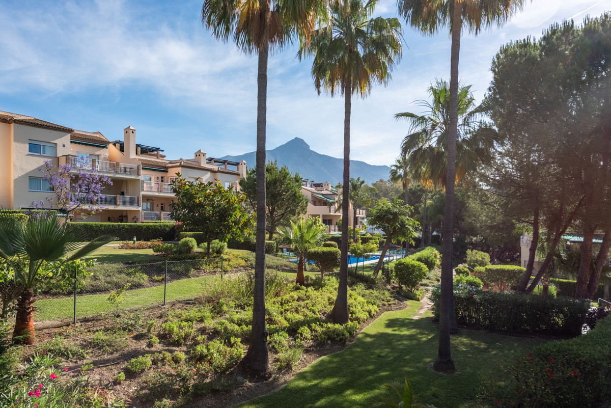Appartement te koop in Nueva Andalucía | 3 slaapkamers H5406937