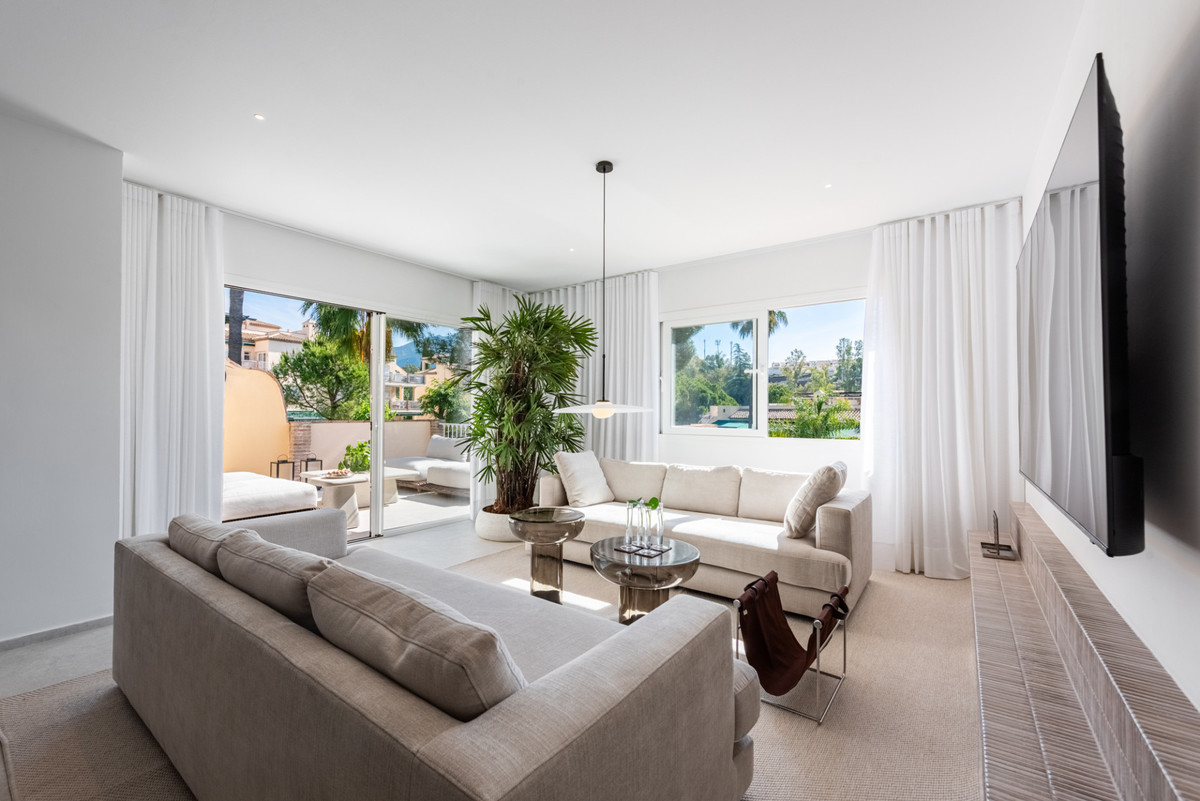 Appartement te koop in Nueva Andalucía | 3 slaapkamers H5406937