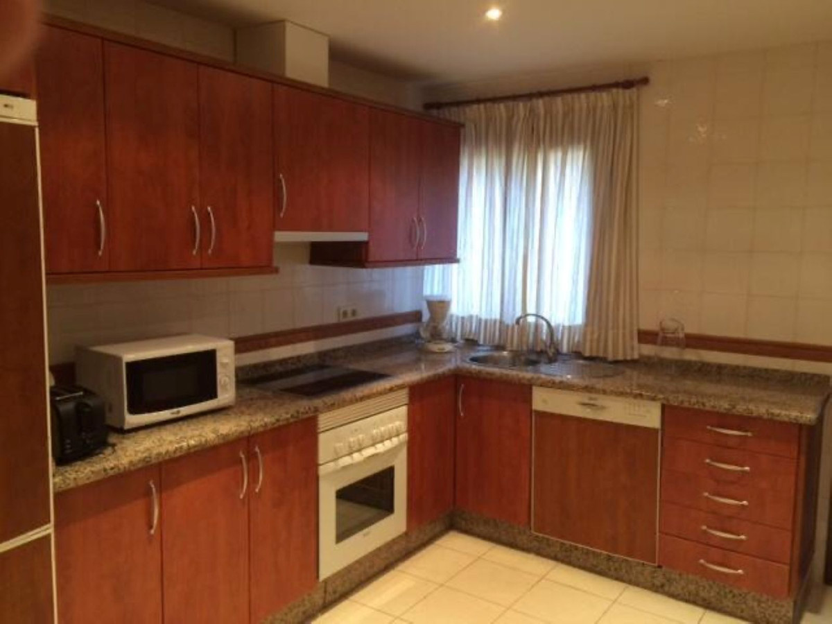 Appartement te koop in Nueva Andalucía | 2 slaapkamers H5407990