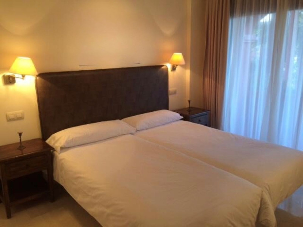 Appartement te koop in Nueva Andalucía | 2 slaapkamers H5407990