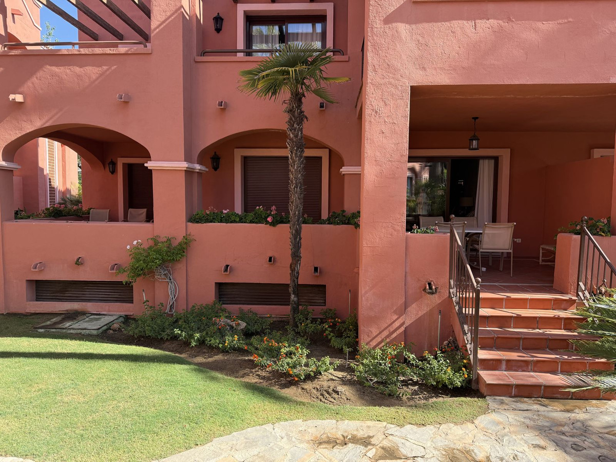 Appartement te koop in Nueva Andalucía | 2 slaapkamers H5407990