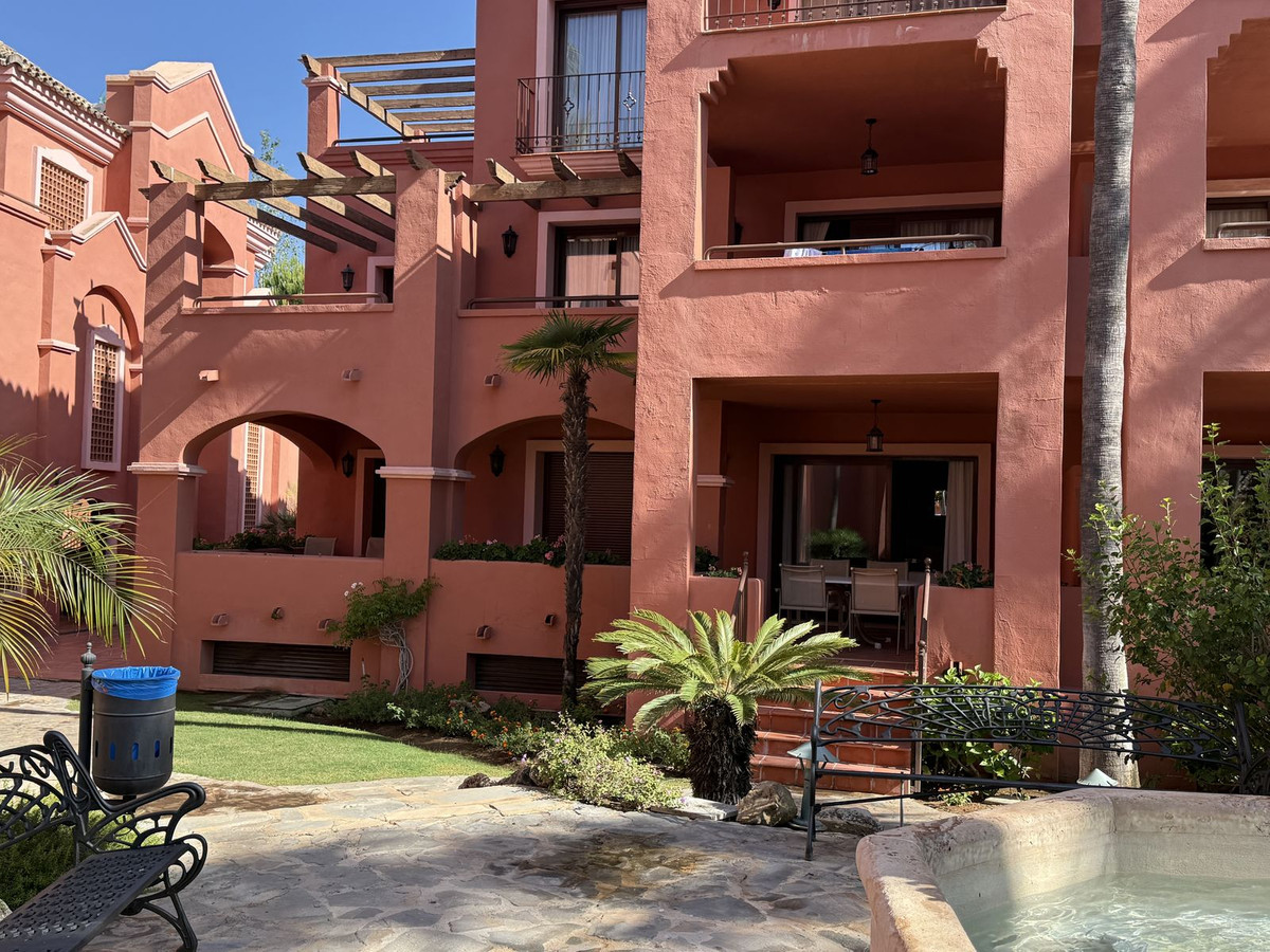 Appartement te koop in Nueva Andalucía | 2 slaapkamers H5407990