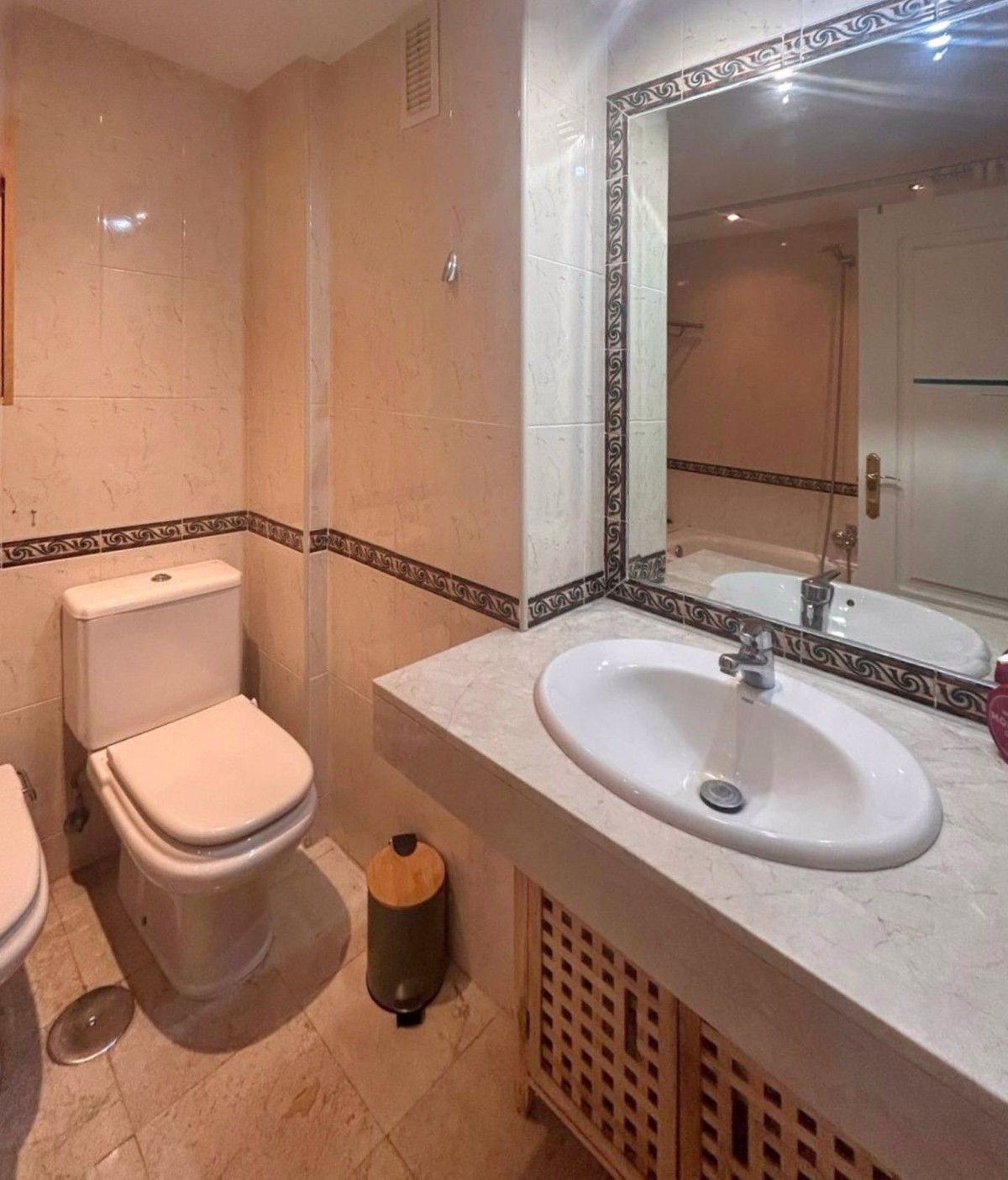 Appartement te koop in Nueva Andalucía | 2 slaapkamers H5410489